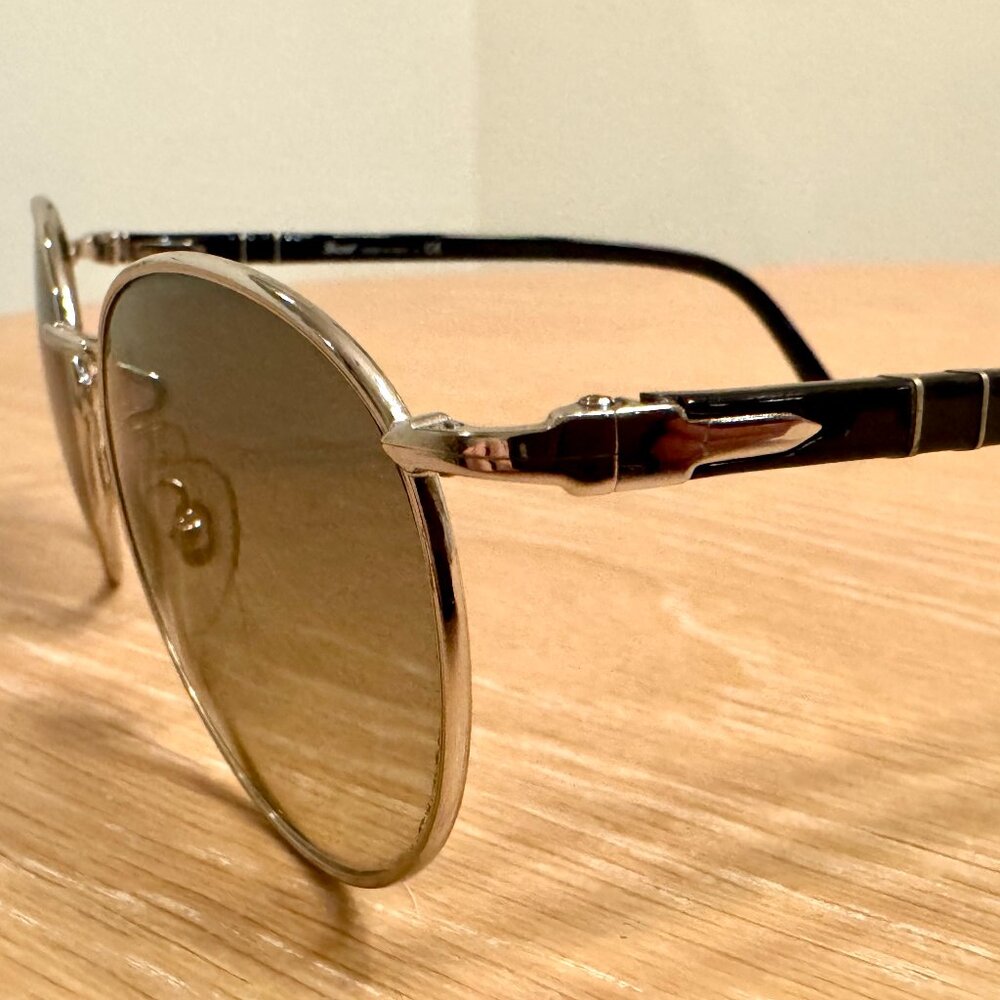 Persol 2388-s — Gradient Brown Round Sunglasses - Silver-tone front frame - Picture 10 of 10